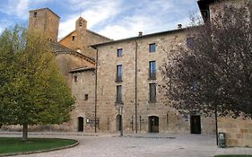 Hotel Monasterio De Leyre